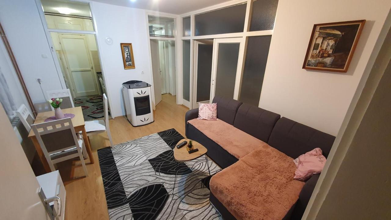 Apartman Dina Bihać Exterior foto